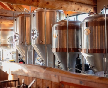 啤酒厂的制氮机应用：氮气在啤酒厂的作用与益处